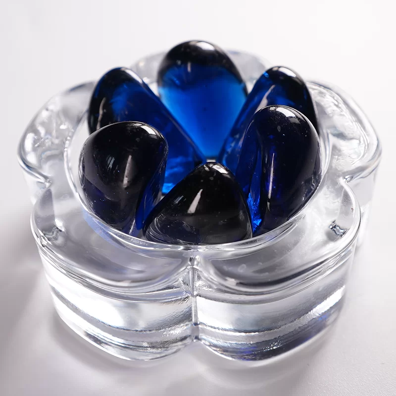 Batu kacang gudang kaca, manik rata kaca yang digunakan untuk hiasan